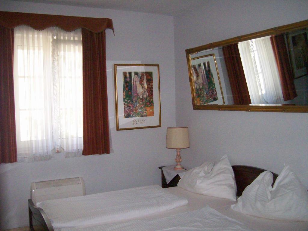 Gaestehaus Auerhahn วอคลาบรุค ภายนอก รูปภาพ